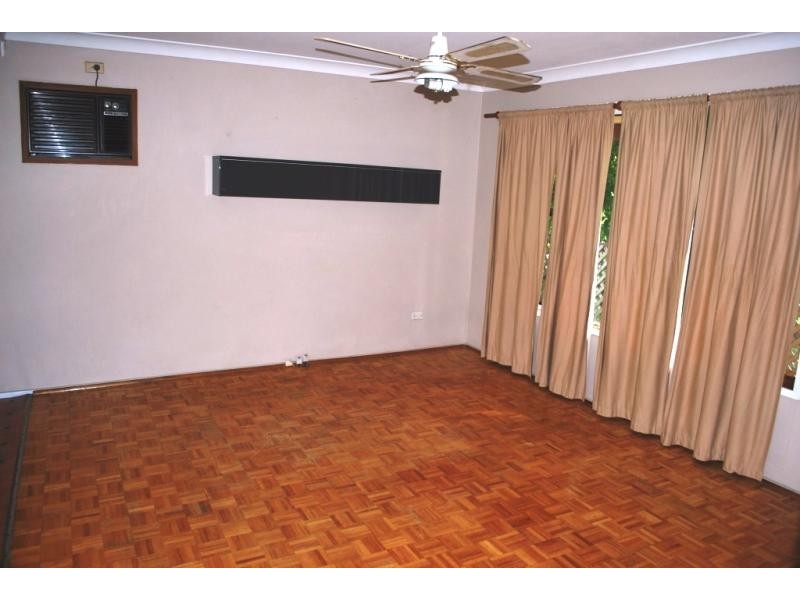 1 Donald  Ave, Kanwal NSW 2259