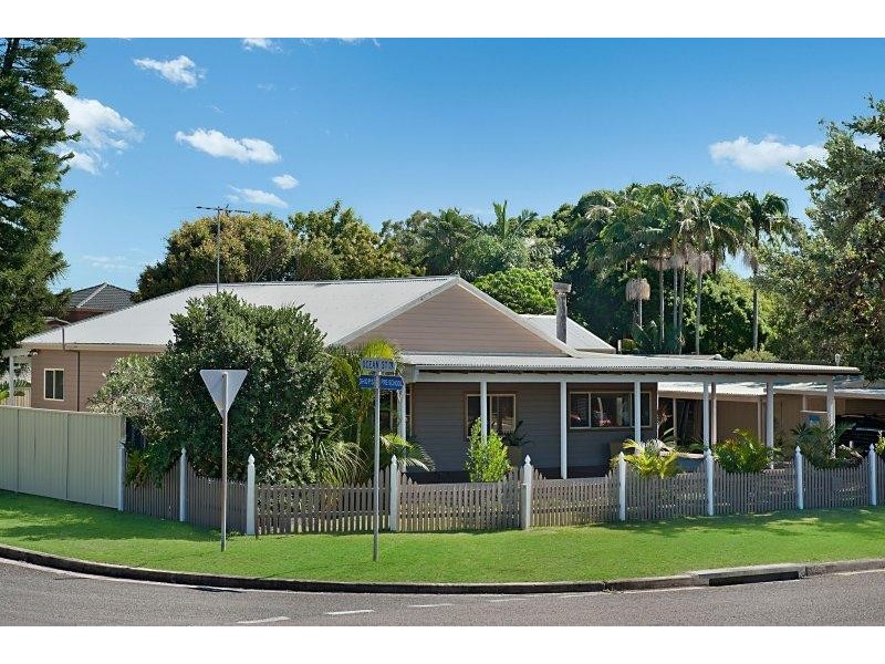 34 Ocean St, Budgewoi NSW 2262