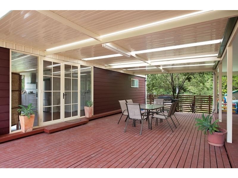 242 Durren Rd, Jilliby NSW 2259