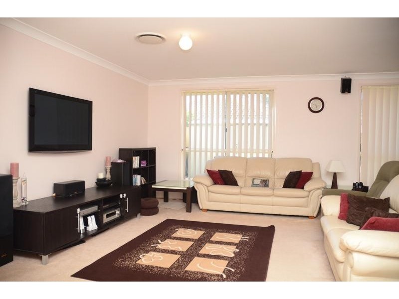 8 Corkwood Rd, Woongarrah NSW 2259