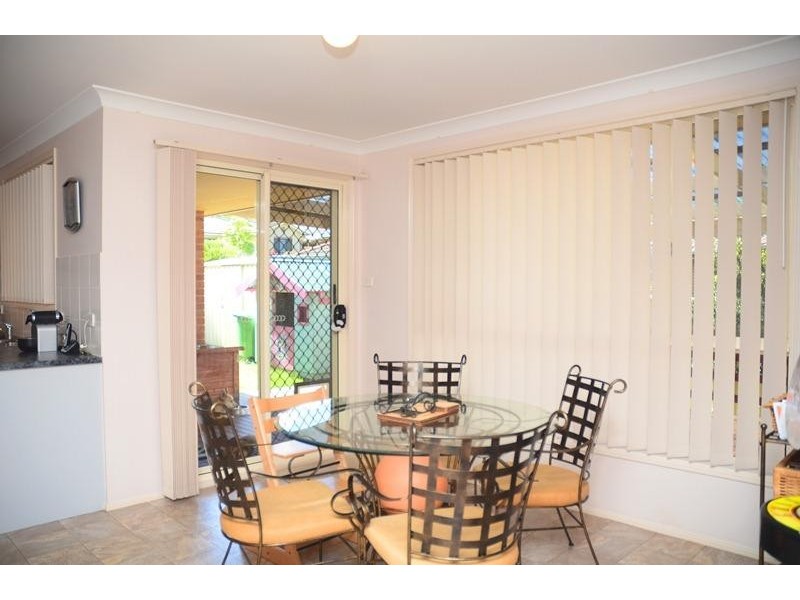 8 Corkwood Rd, Woongarrah NSW 2259