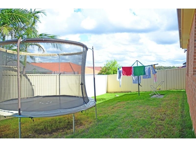 8 Corkwood Rd, Woongarrah NSW 2259