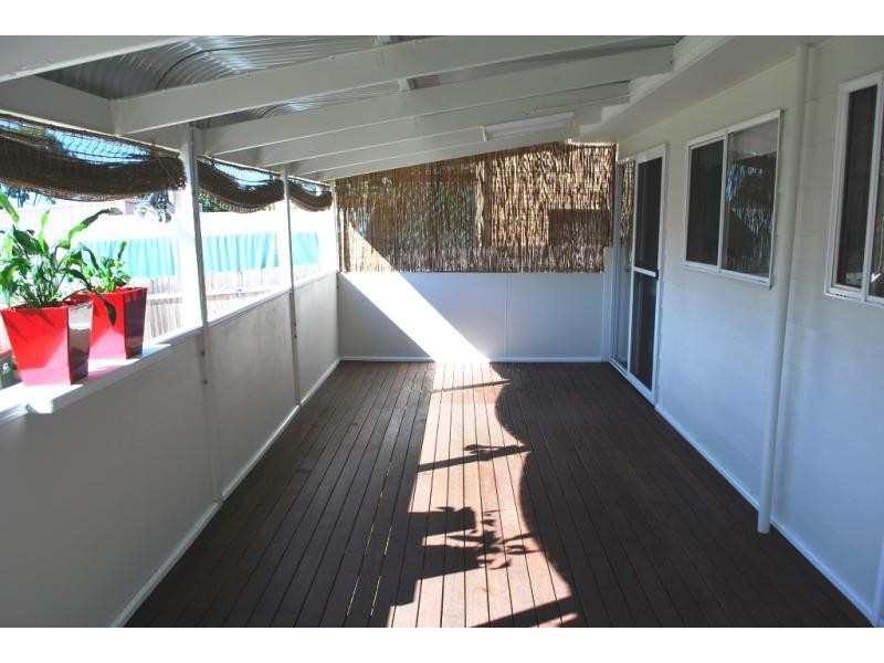39 Skyline  St, Gorokan NSW 2263