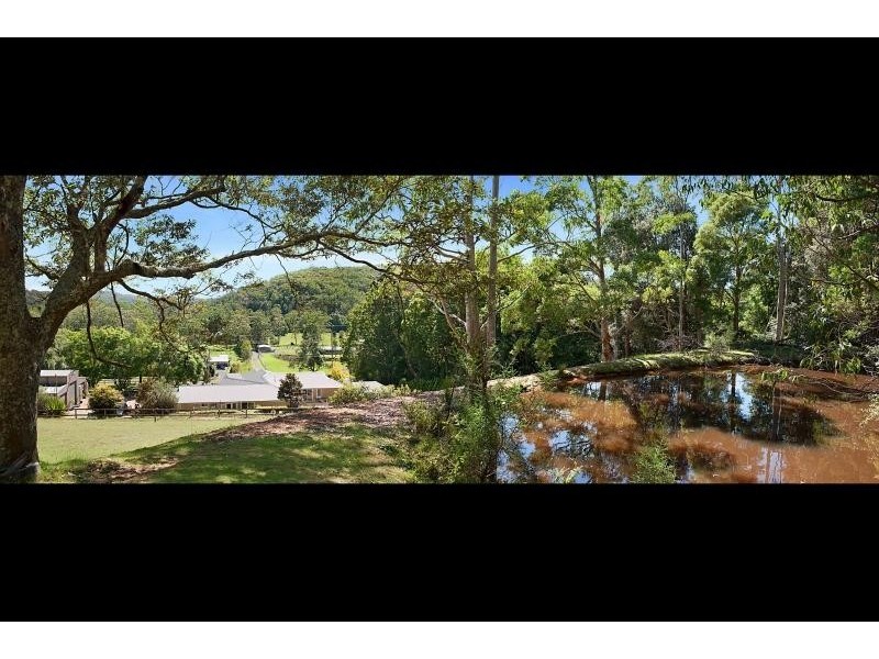 75 Peach Orchard Rd, Ourimbah NSW 2258