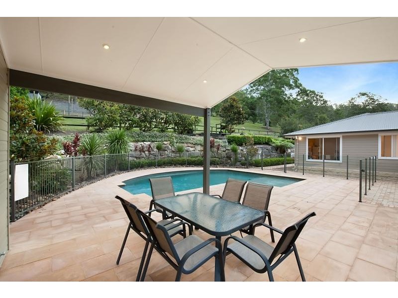 75 Peach Orchard Rd, Ourimbah NSW 2258