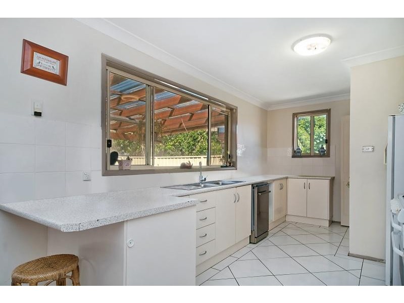 16 Nelmes Rd, Blue Haven NSW 2262