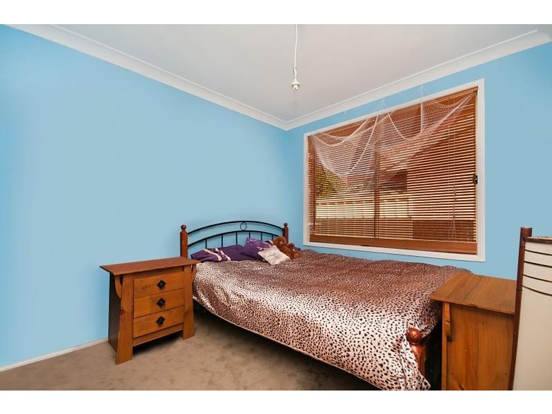 16 Nelmes Rd, Blue Haven NSW 2262