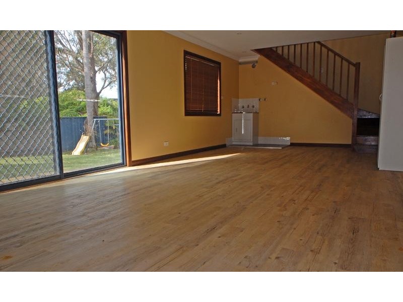 25 Palomar Pde, Toukley NSW 2263