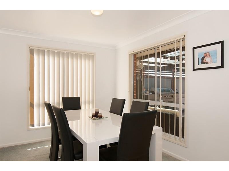 17 Foxtail Cres, Woongarrah NSW 2259