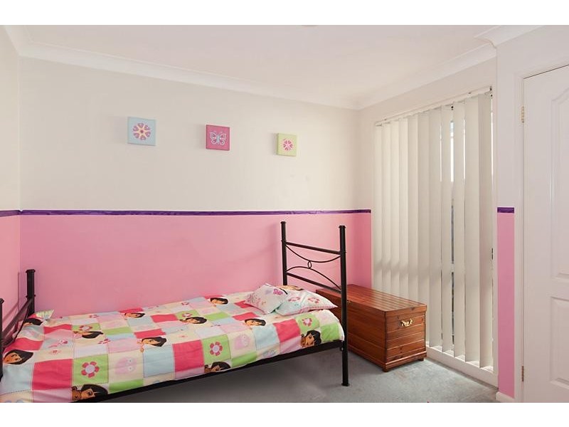 17 Foxtail Cres, Woongarrah NSW 2259