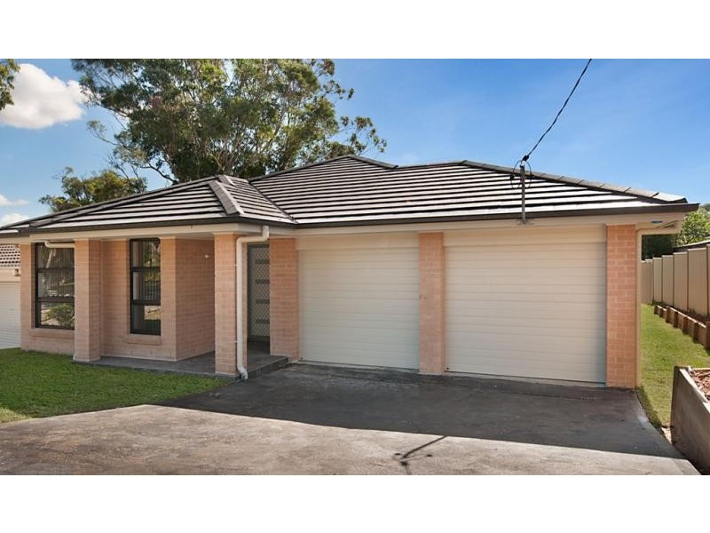 74 Catherine St, Mannering Park NSW 2259