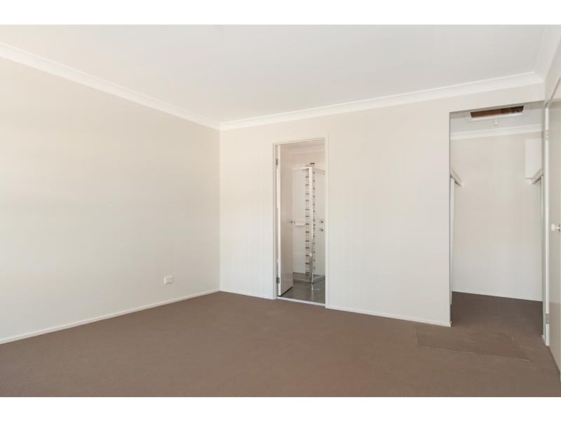74 Catherine St, Mannering Park NSW 2259