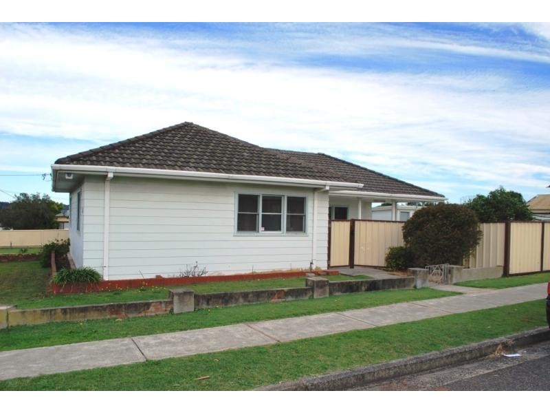 34 Athol St, Toukley NSW 2263