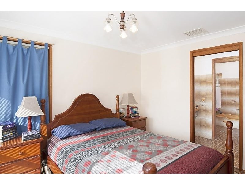 12 Kennedy  St, Gorokan NSW 2263