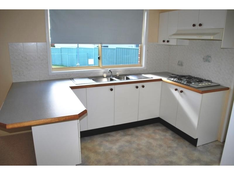 2 Eton Ct, Lake Haven NSW 2263