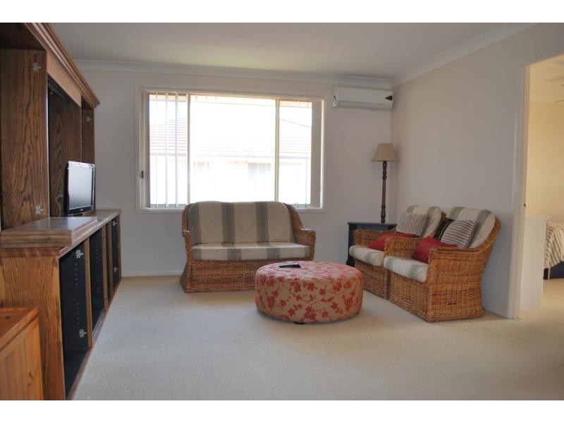 72  Mataram Rd, Woongarrah NSW 2259