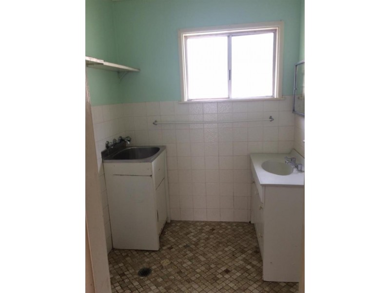 3/7 Budgewoi Rd, Noraville NSW 2263