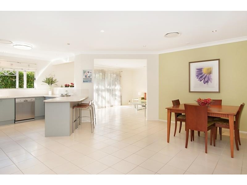 82 Peppercorn Ave, Woongarrah NSW 2259