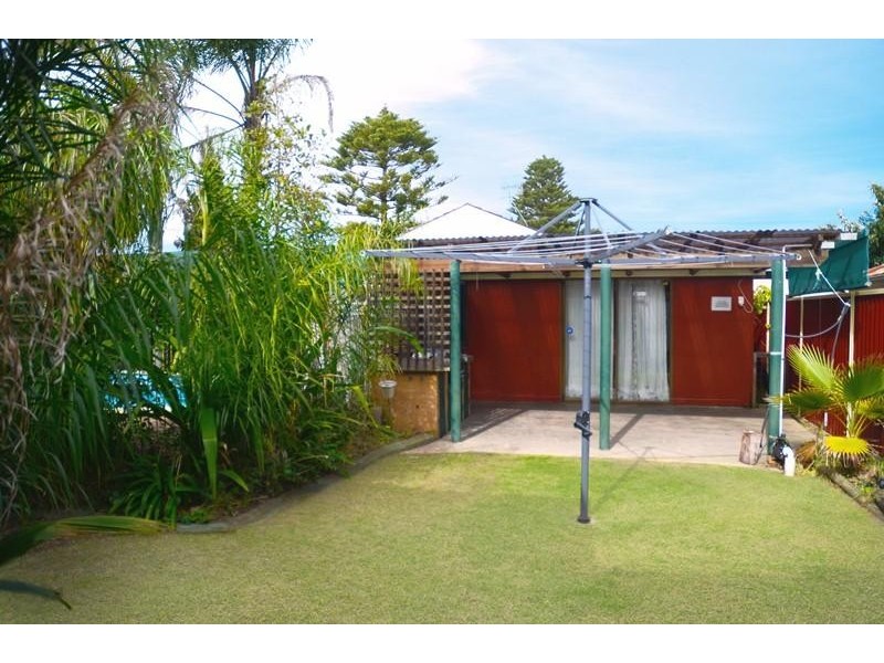 33 Kantara Rd, Toukley NSW 2263