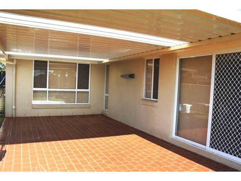 5 Hercules Pl, Hamlyn Terrace NSW 2259