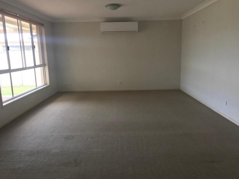 5 Hercules Pl, Hamlyn Terrace NSW 2259