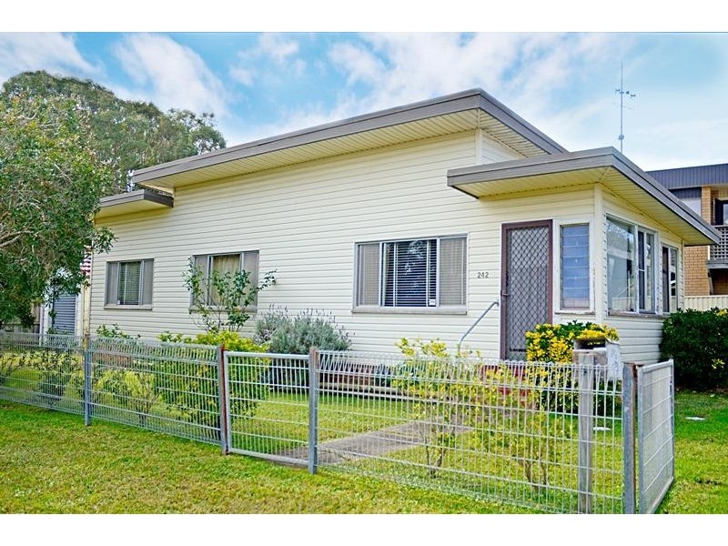 Tuggerawong NSW 2259