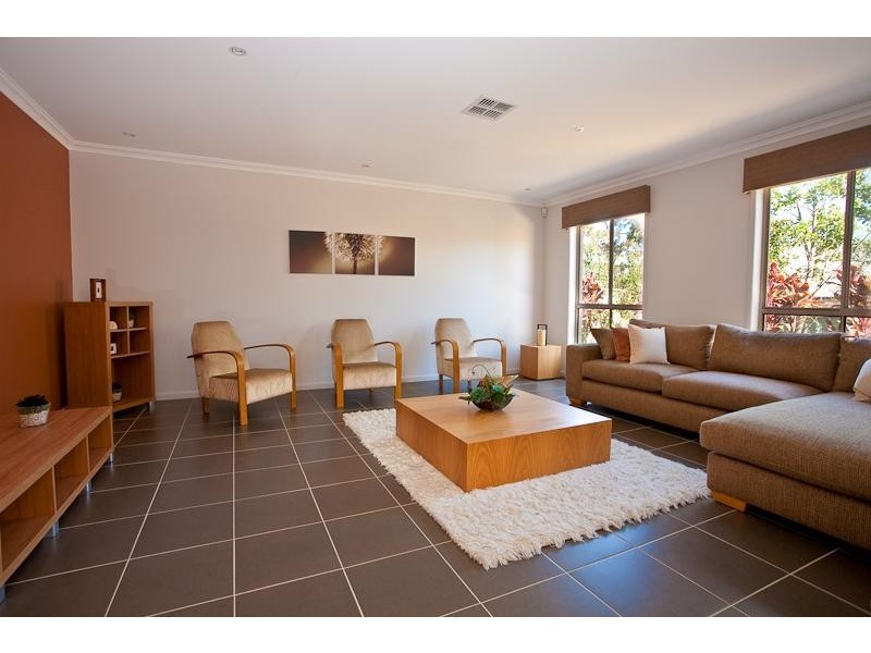 10 Stan Johnson Dr, Hamlyn Terrace NSW 2259