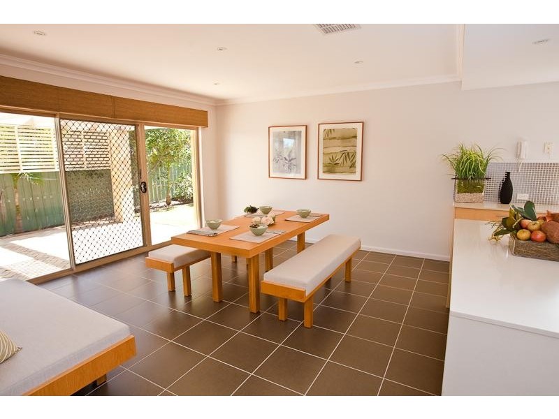 10 Stan Johnson Dr, Hamlyn Terrace NSW 2259