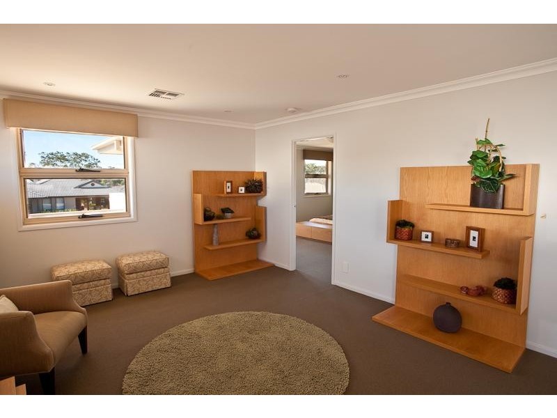 10 Stan Johnson Dr, Hamlyn Terrace NSW 2259