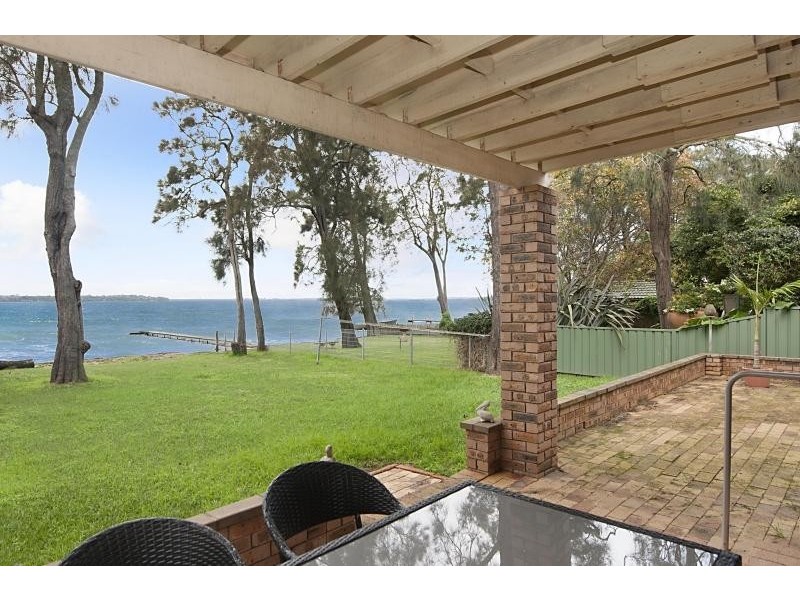 Charmhaven NSW 2263