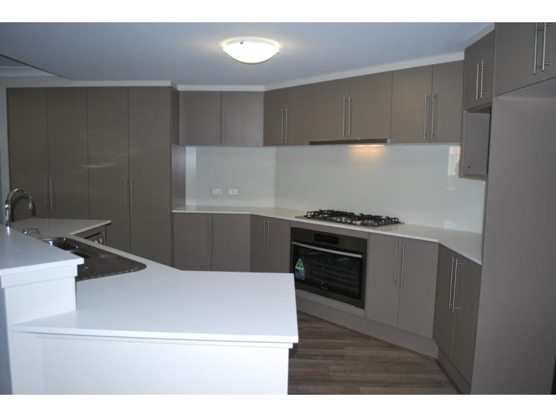 28 Hakone Rd, Woongarrah NSW 2259