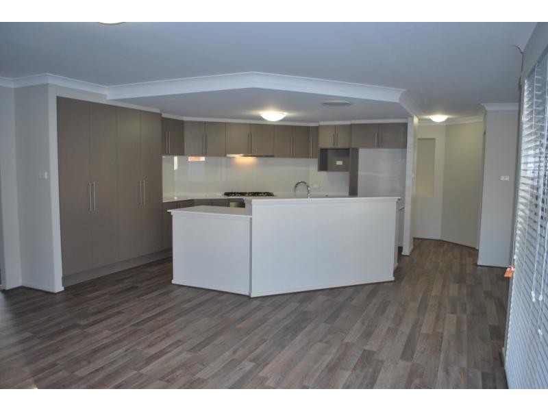 28 Hakone Rd, Woongarrah NSW 2259