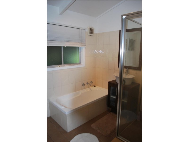 77 Panorama Ave, Charmhaven NSW 2263