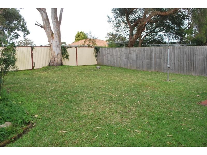 27 Leonard Ave, Toukley NSW 2263