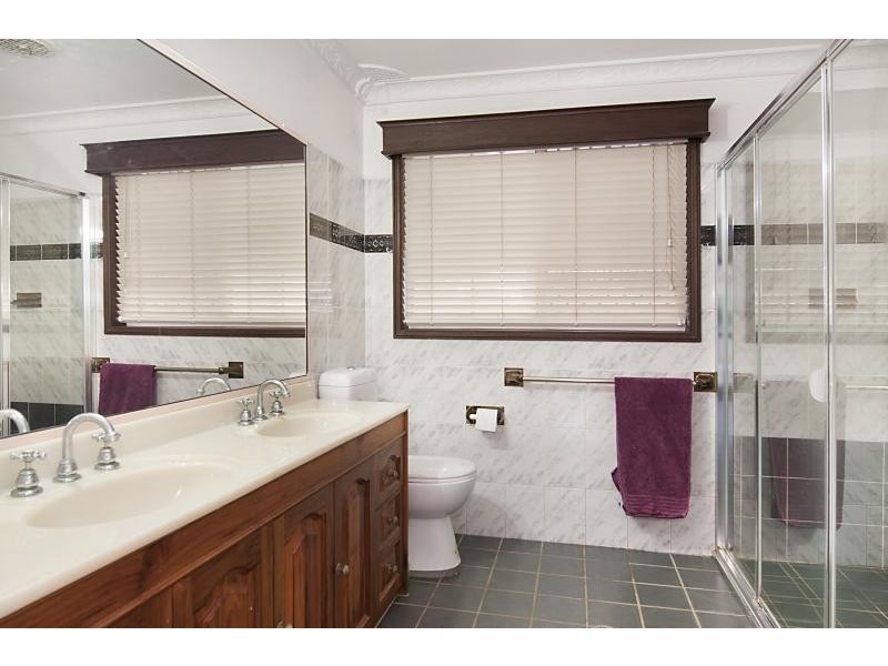 7b Roslyn Pl, Noraville NSW 2263