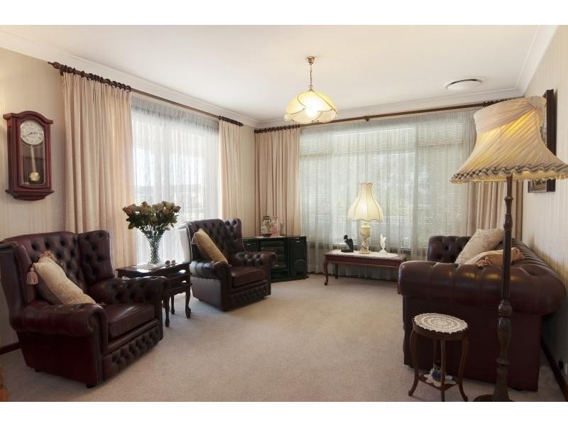 15 Ray St, Toukley NSW 2263