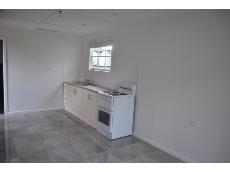 2b Pearce Ave, Toukley NSW 2263