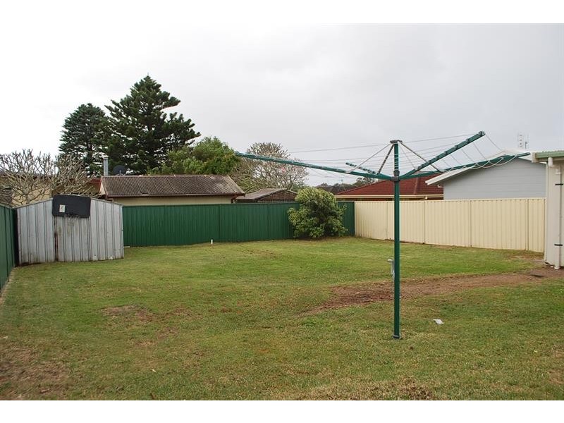 304 Main  Rd, Toukley NSW 2263