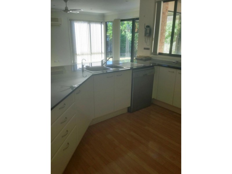 3 Ivory Cct, Woongarrah NSW 2259