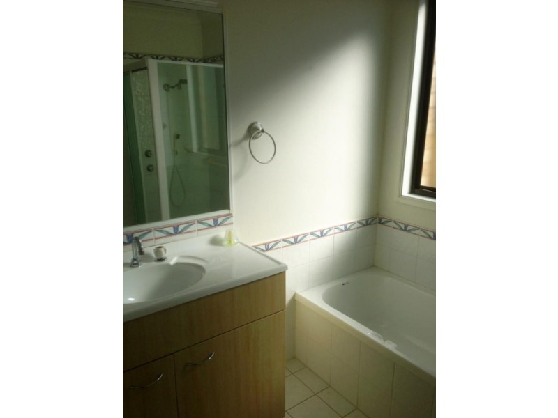 3 Ivory Cct, Woongarrah NSW 2259