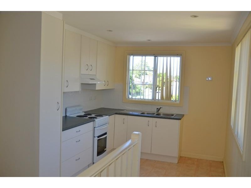 11 Anzac Avenue, Wyong NSW 2259