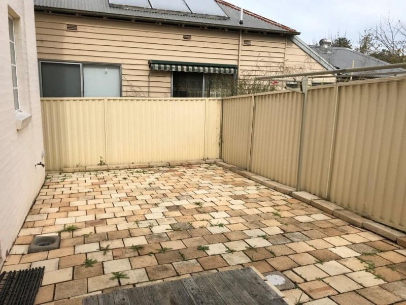 11 Anzac Avenue, Wyong NSW 2259