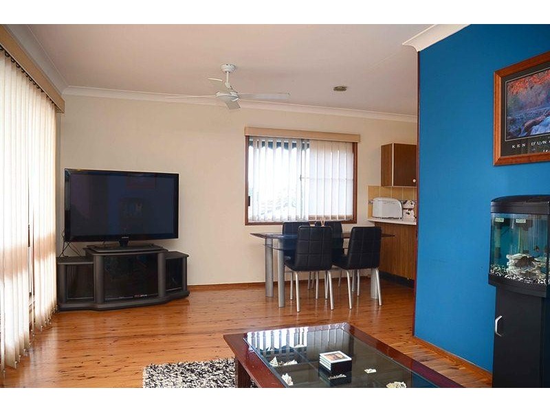 8  Joy  St, Gorokan NSW 2263