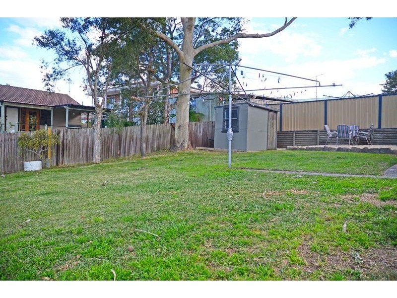 8  Joy  St, Gorokan NSW 2263