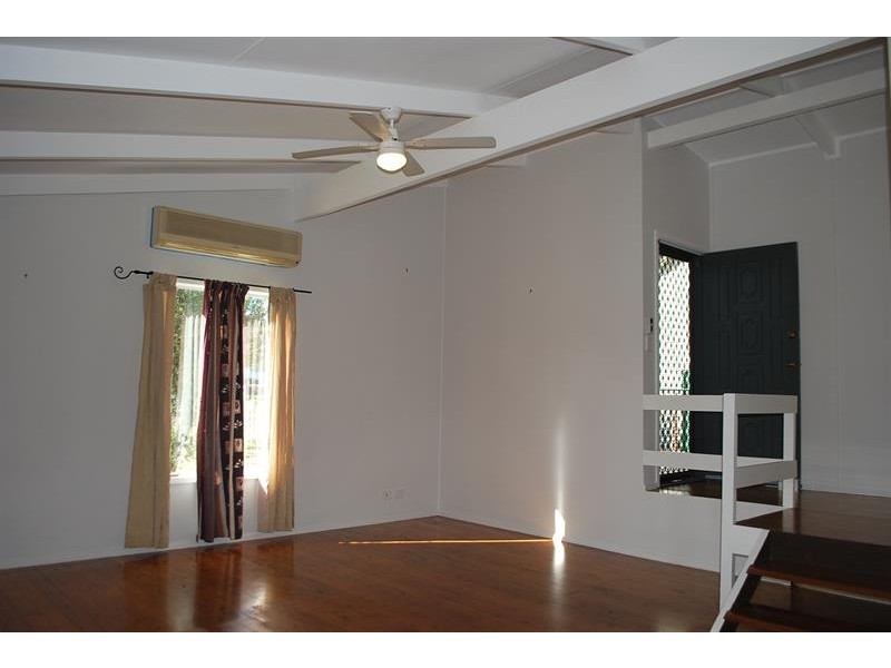8 Oakland Ave, Wyongah NSW 2259