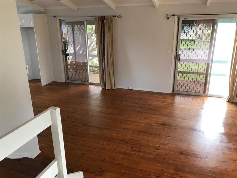 8 Oakland Ave, Wyongah NSW 2259