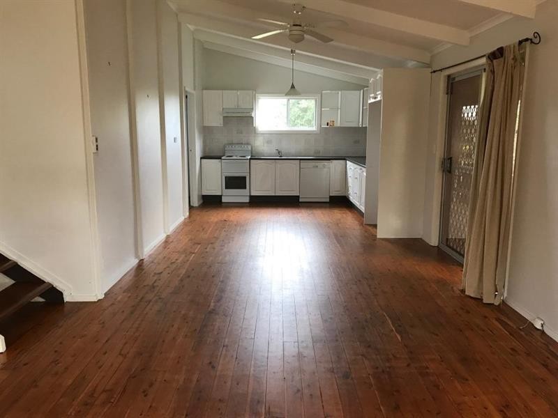 8 Oakland Ave, Wyongah NSW 2259