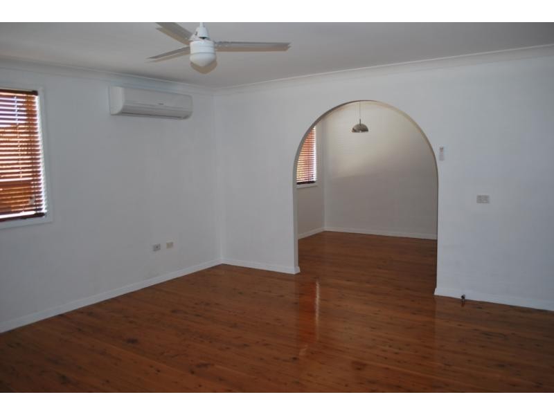 80 Taronga Ave, San Remo NSW 2262