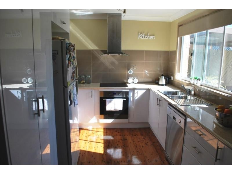 21 Jetty Avenue, Charmhaven NSW 2263