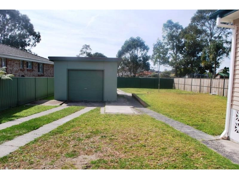 13 James Rd, Toukley NSW 2263